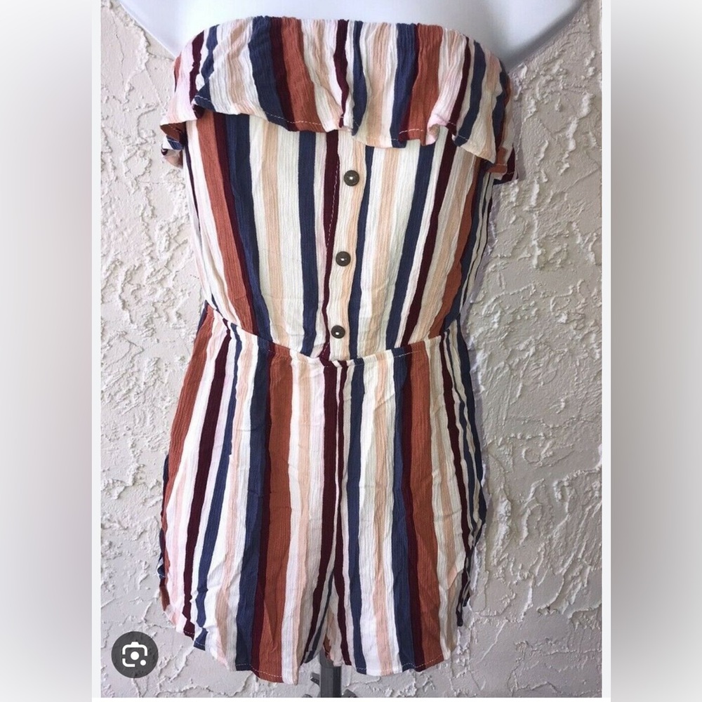 Sleeveless ruffle romper